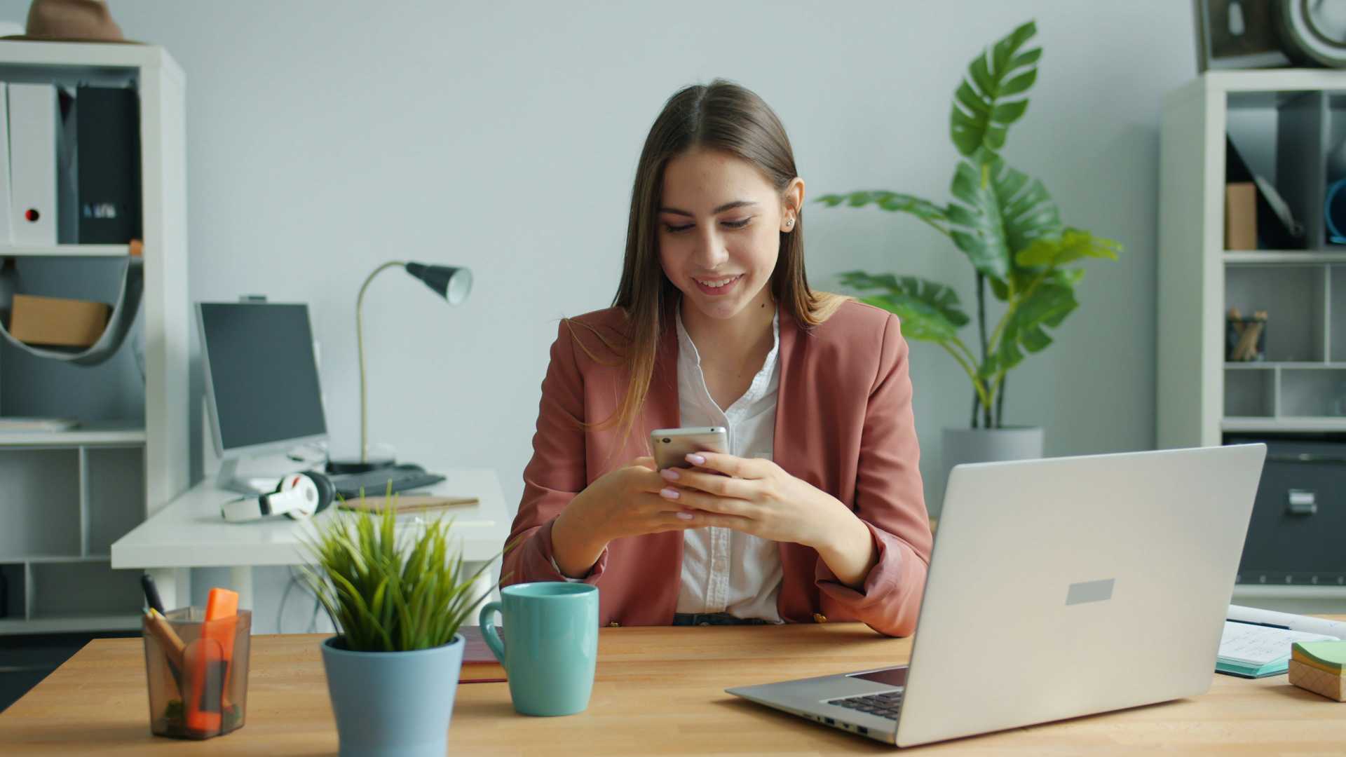 Digital Communication in the Workplace